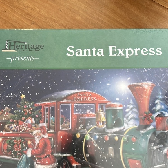 Santa Express 550 Piece Puzzle NWT - Picture 4 of 8